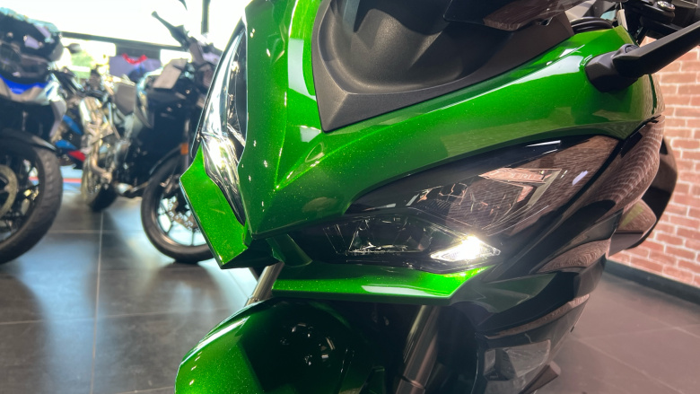 Kawasaki Ninja ZX1002KNSAN (22MY)